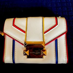 Michael Kors Small Wallet/Card Holder  Authentic and Nice Leather